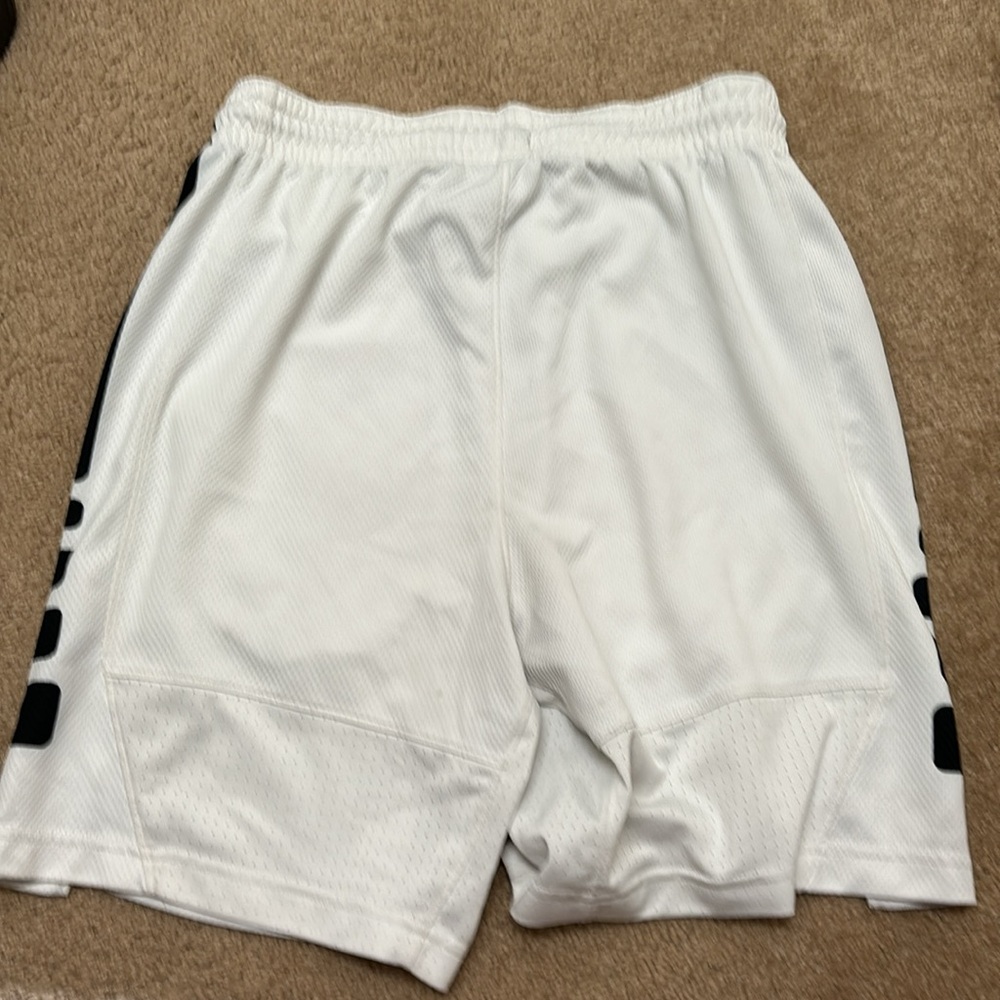 Nike Dri Fit White Mesh Shorts - Size M - Picture 6 of 11